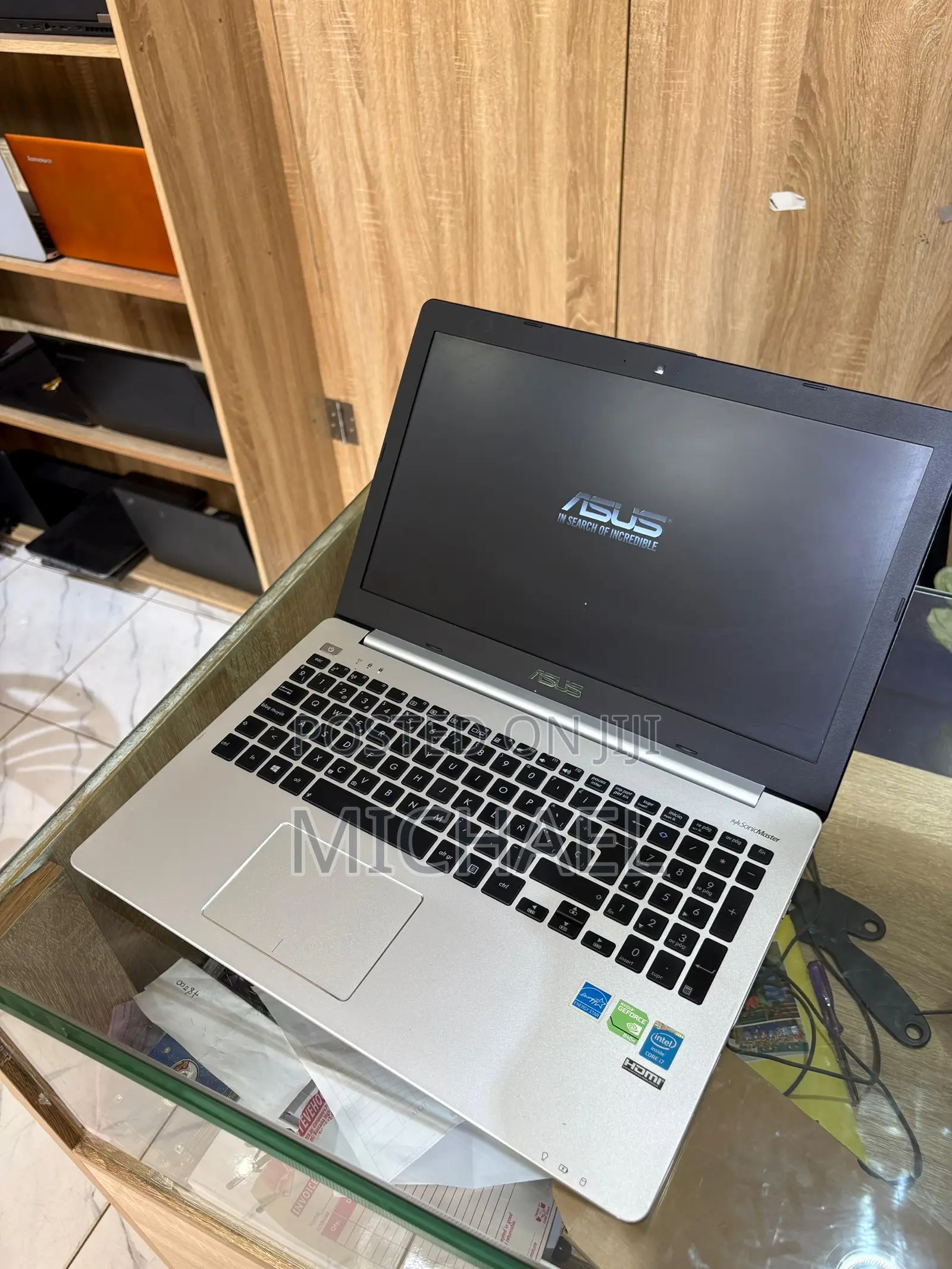Laptop Asus A42DE 8GB Intel Core i7 HDD 500GB