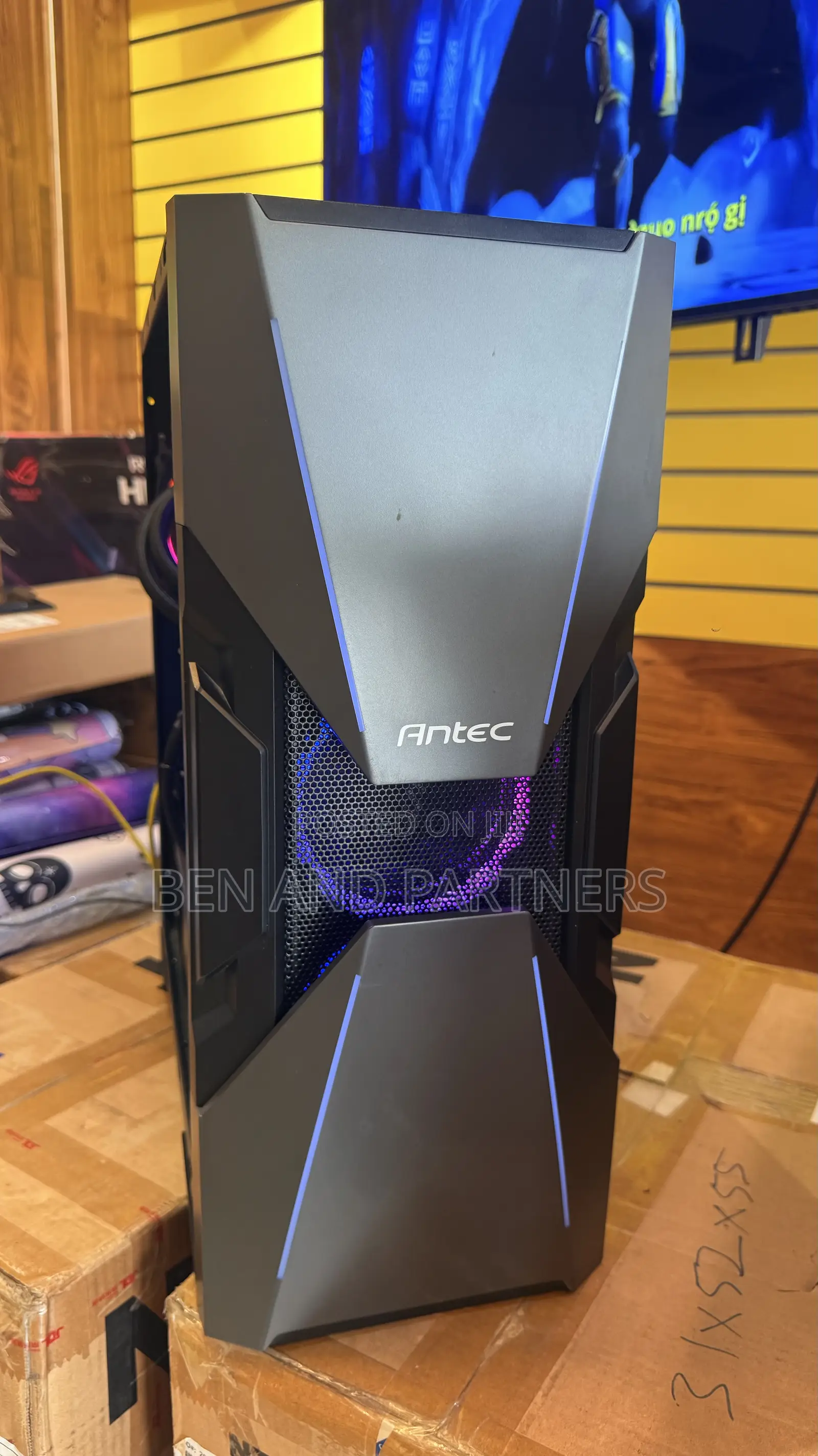 Desktop Computer MSI model 16GB AMD Ryzen 5 SSD 512GB