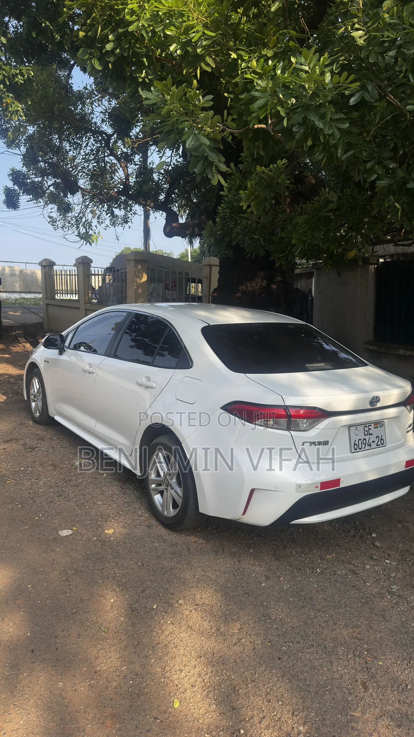 Toyota Corolla 2025 White