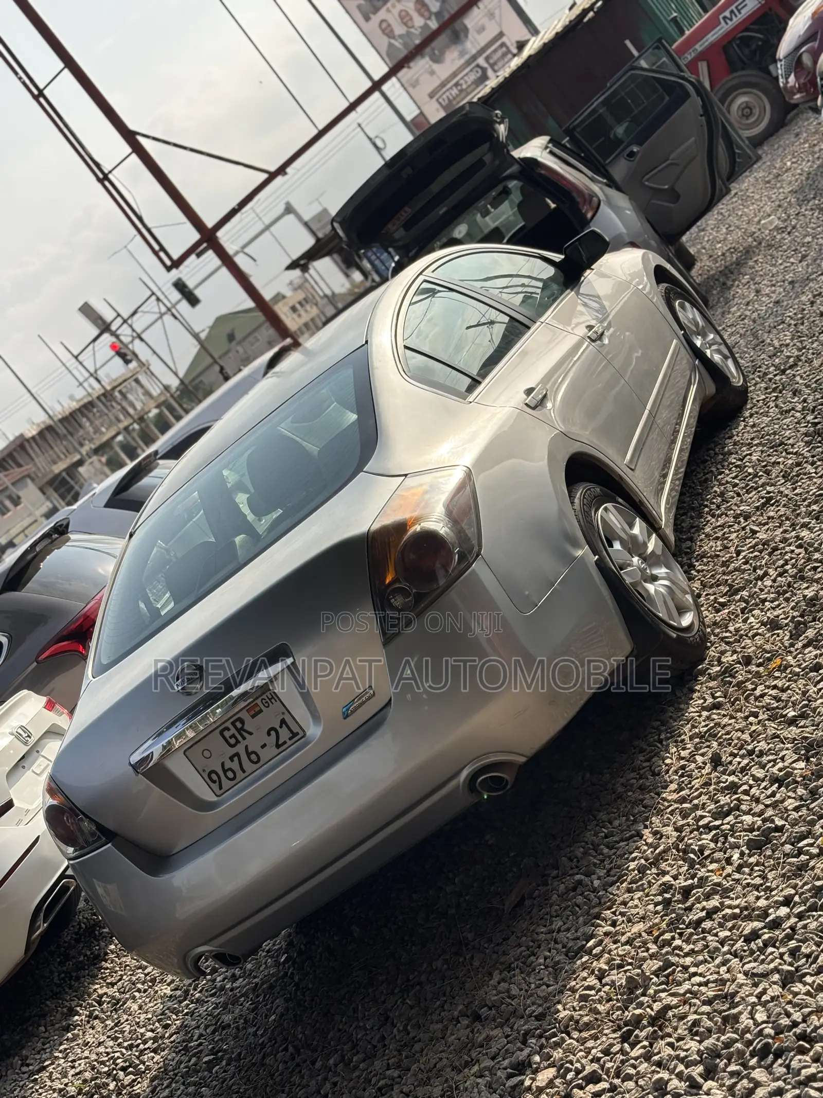 Nissan Altima 2012 Silver