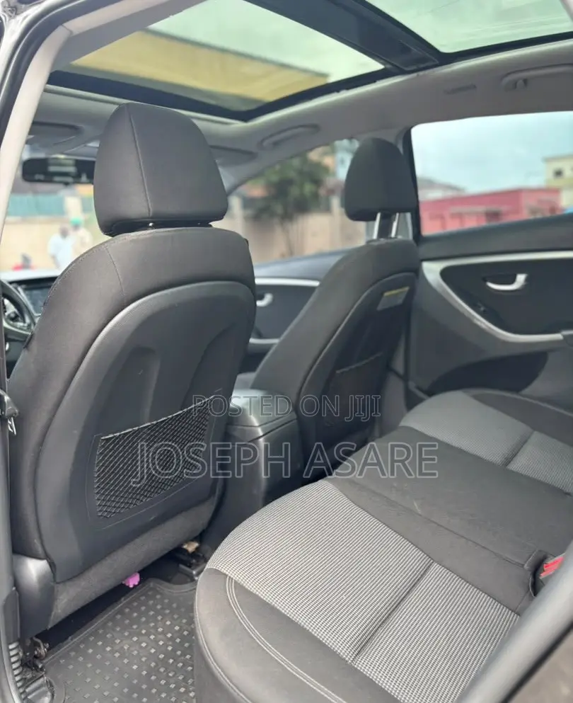 Hyundai Elantra 2016 Black