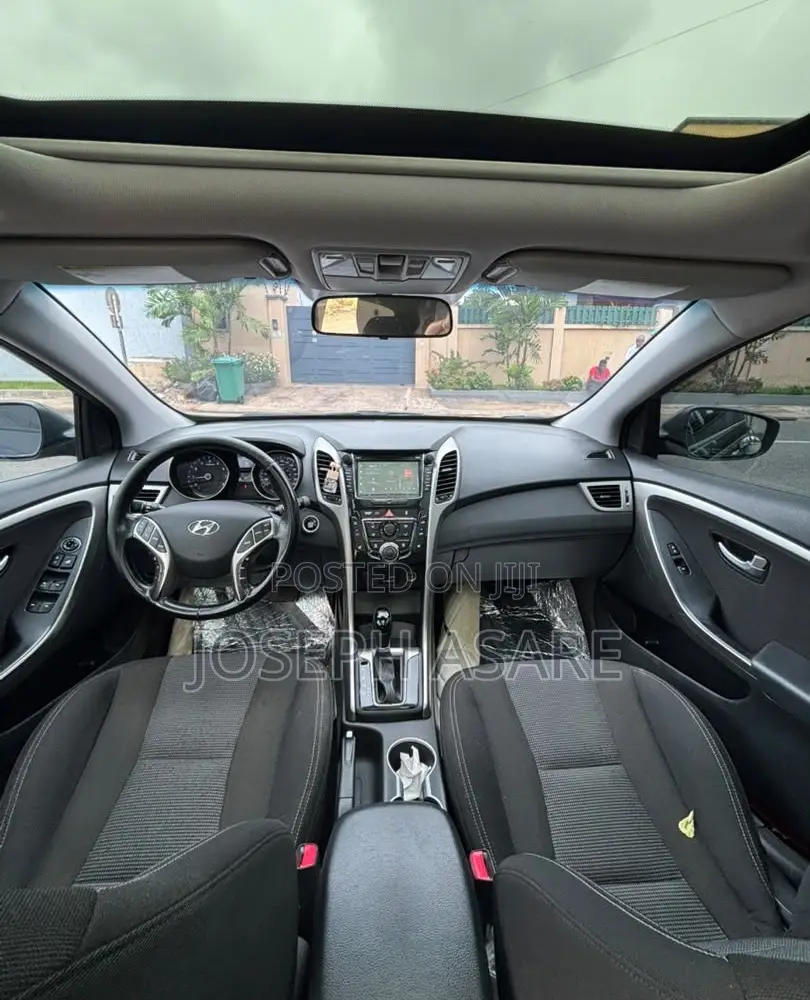 Hyundai Elantra 2016 Black