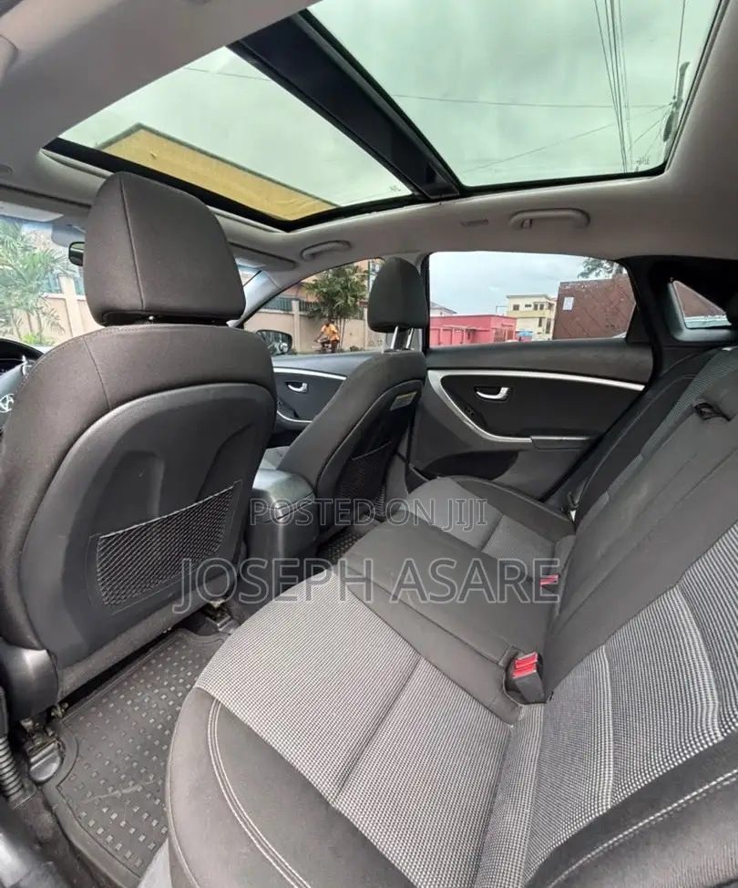 Hyundai Elantra 2016 Black
