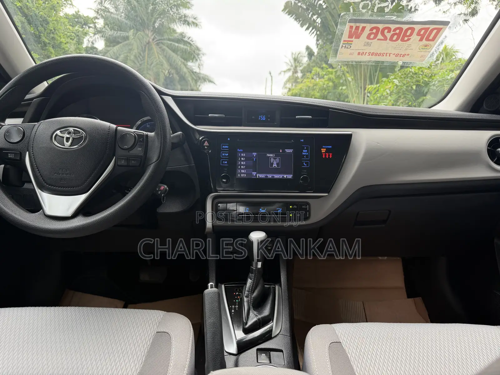 Toyota Corolla LE (1.8L 4cyl 2A) 2019 Silver