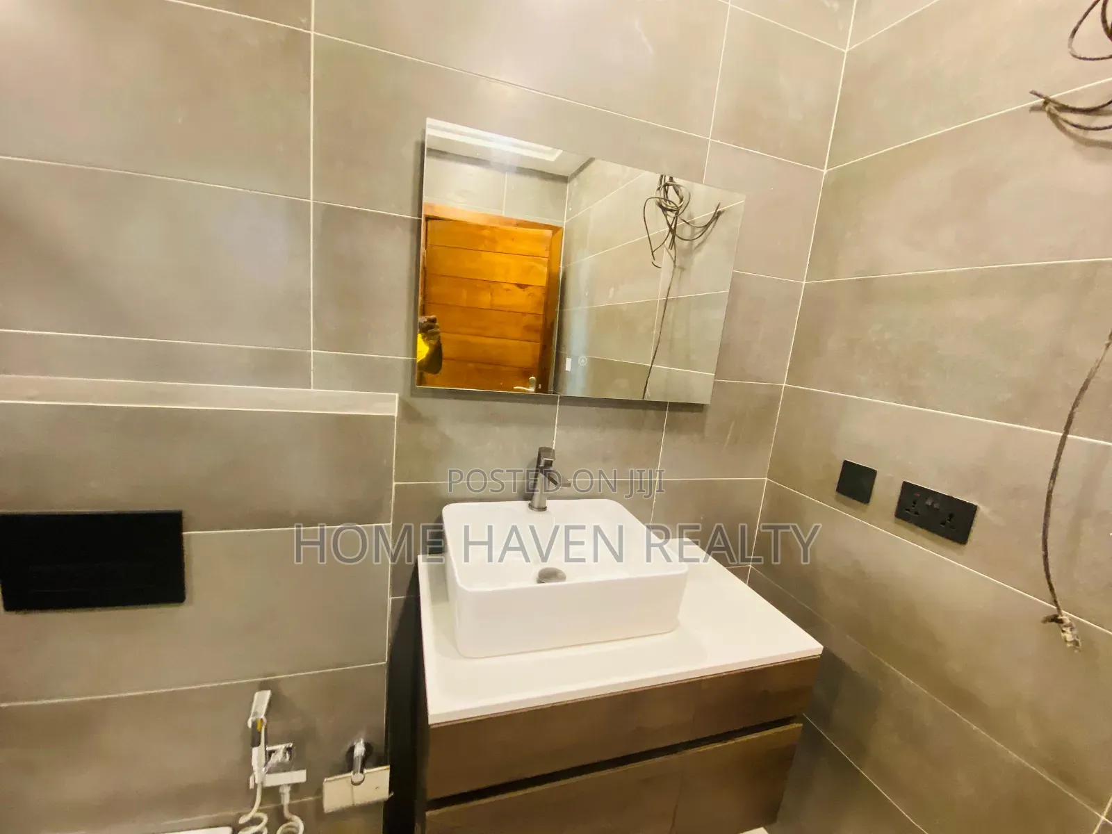 3bdrm House in Dzorwulu for rent