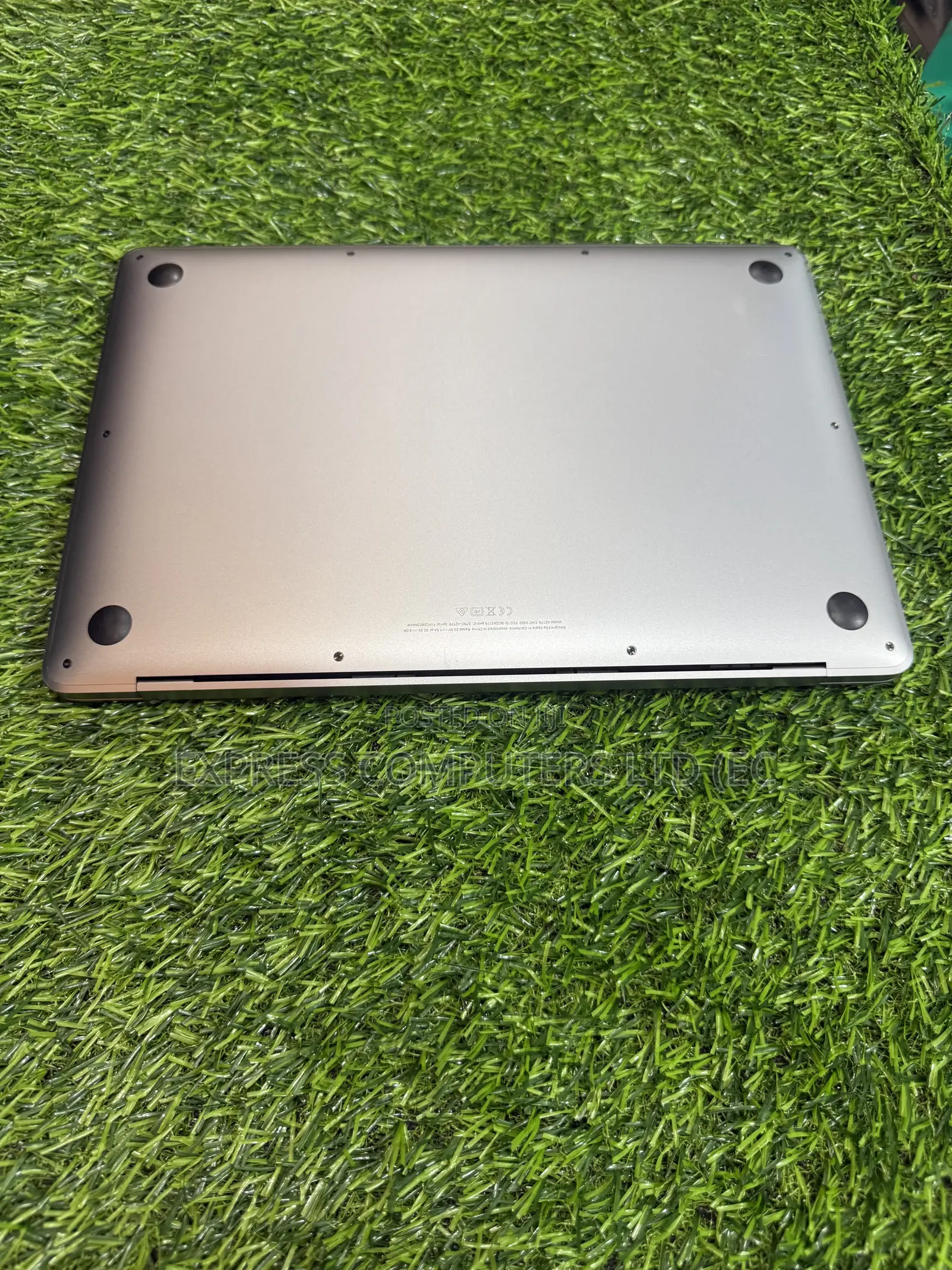 Laptop Apple MacBook Air 2020 8GB Intel Core i3 SSD 256GB