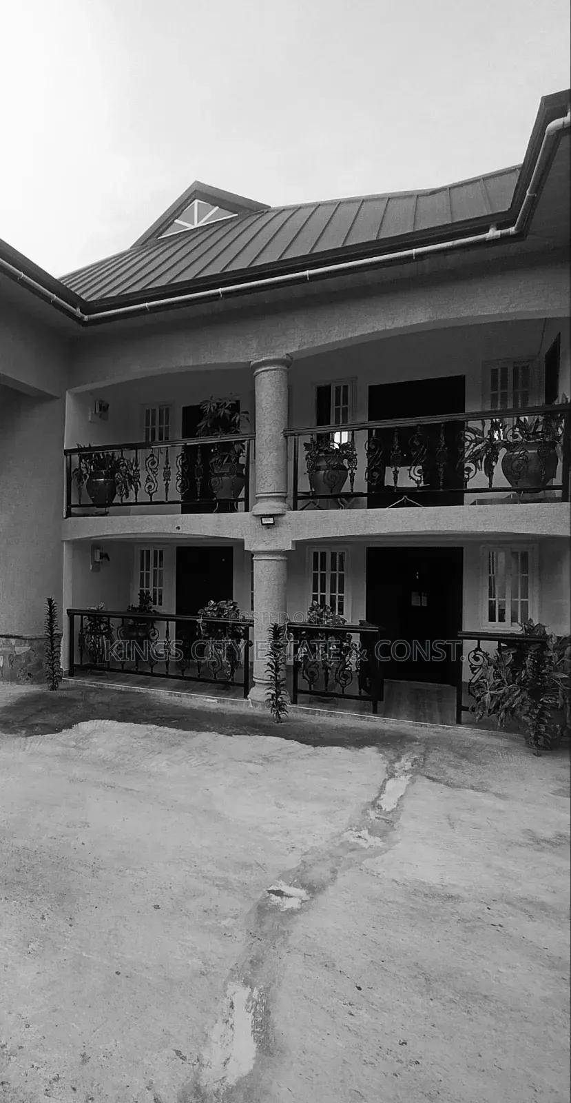 3bdrm Apartment in Acp Estate, Kwabenya for rent