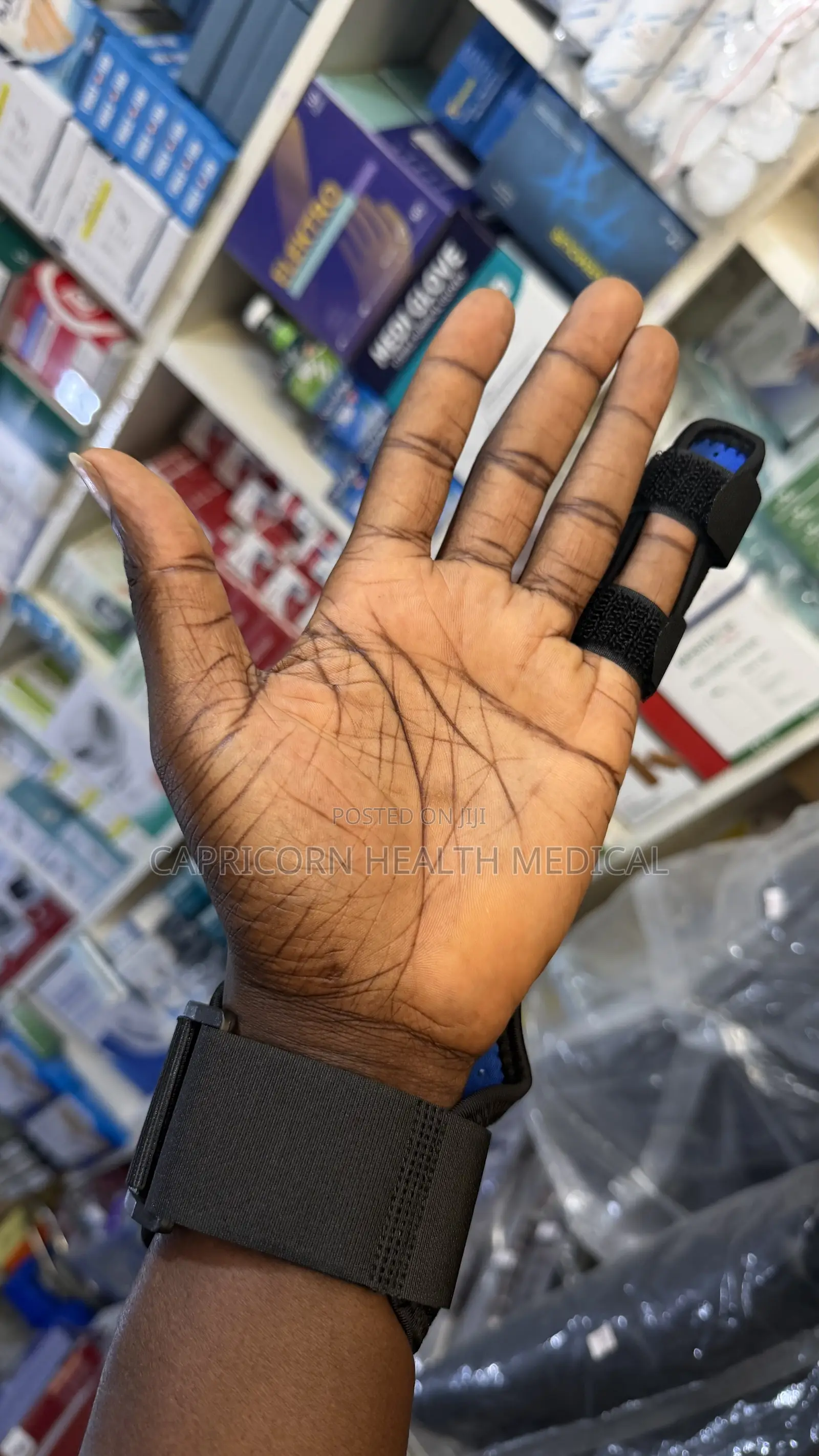 Fingers (Index, Middle, Ring, Little) and Wrist Support Brace