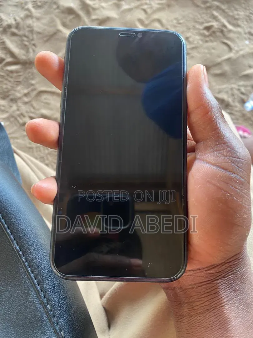 New Apple iPhone 16 Plus 256 GB Black