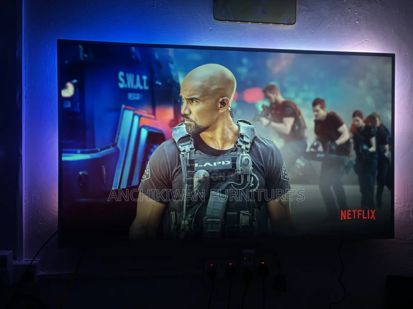 Android 65 Inches Philips Tv With 3 Sided Ambient Lighting Effects