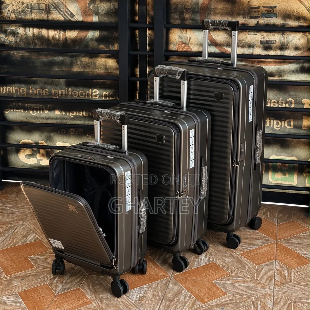 3-Piece Set Front Opening Luggage Set Light Weight Materials