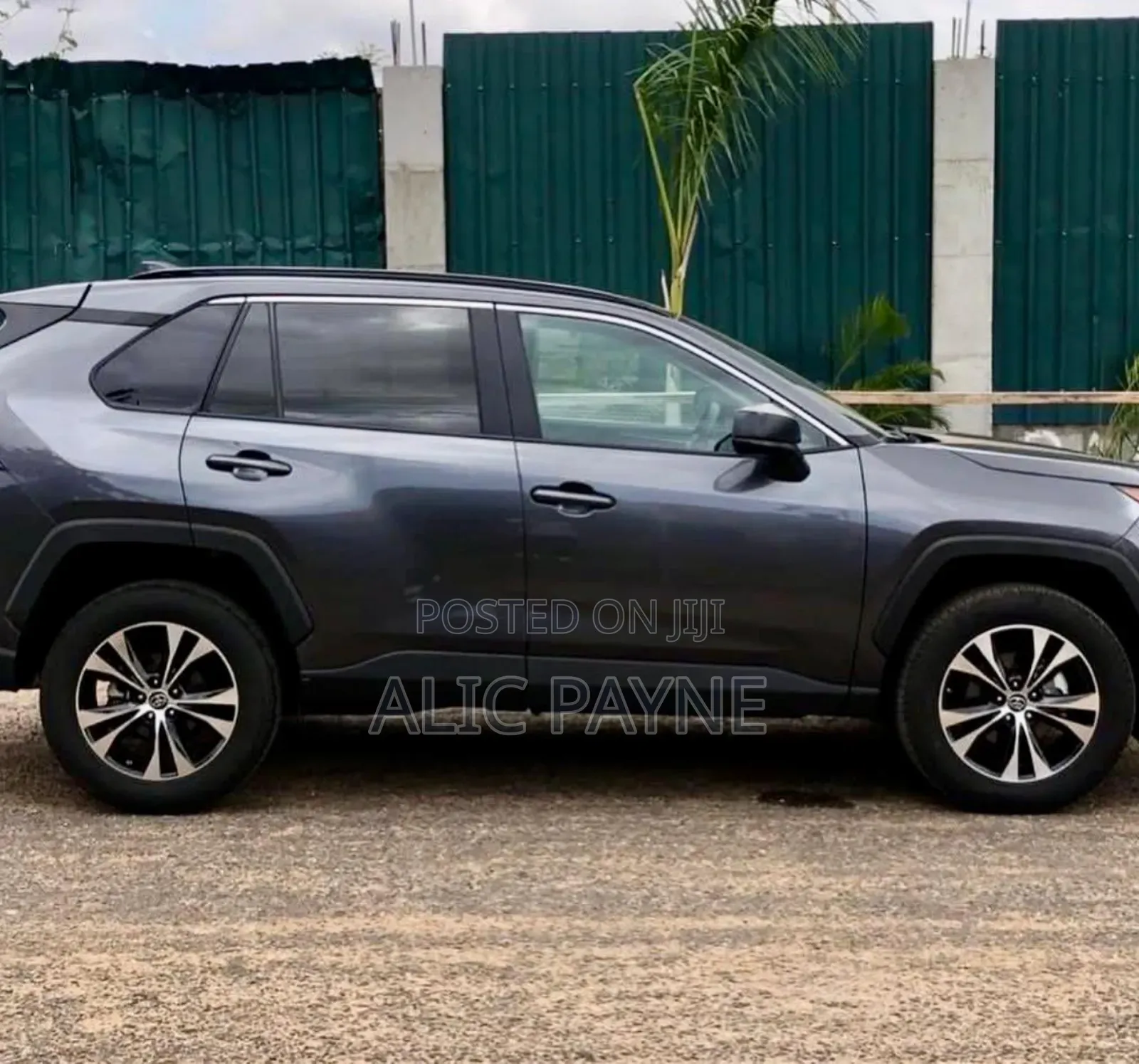 Toyota RAV4 LE 2021 Gray