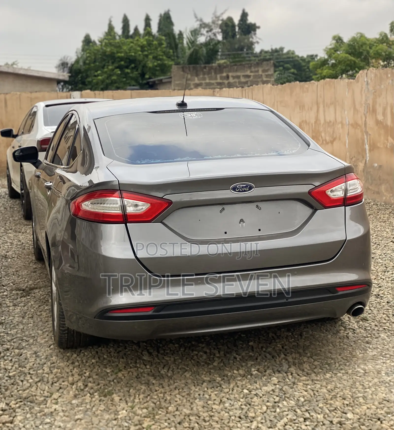 Ford Fusion SE 4dr Sedan (2.5L 4cyl 6A) 2014 Gray
