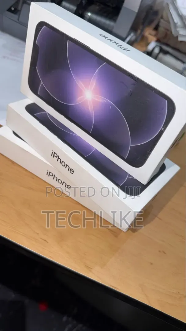New Apple iPhone 17e 256 GB Black