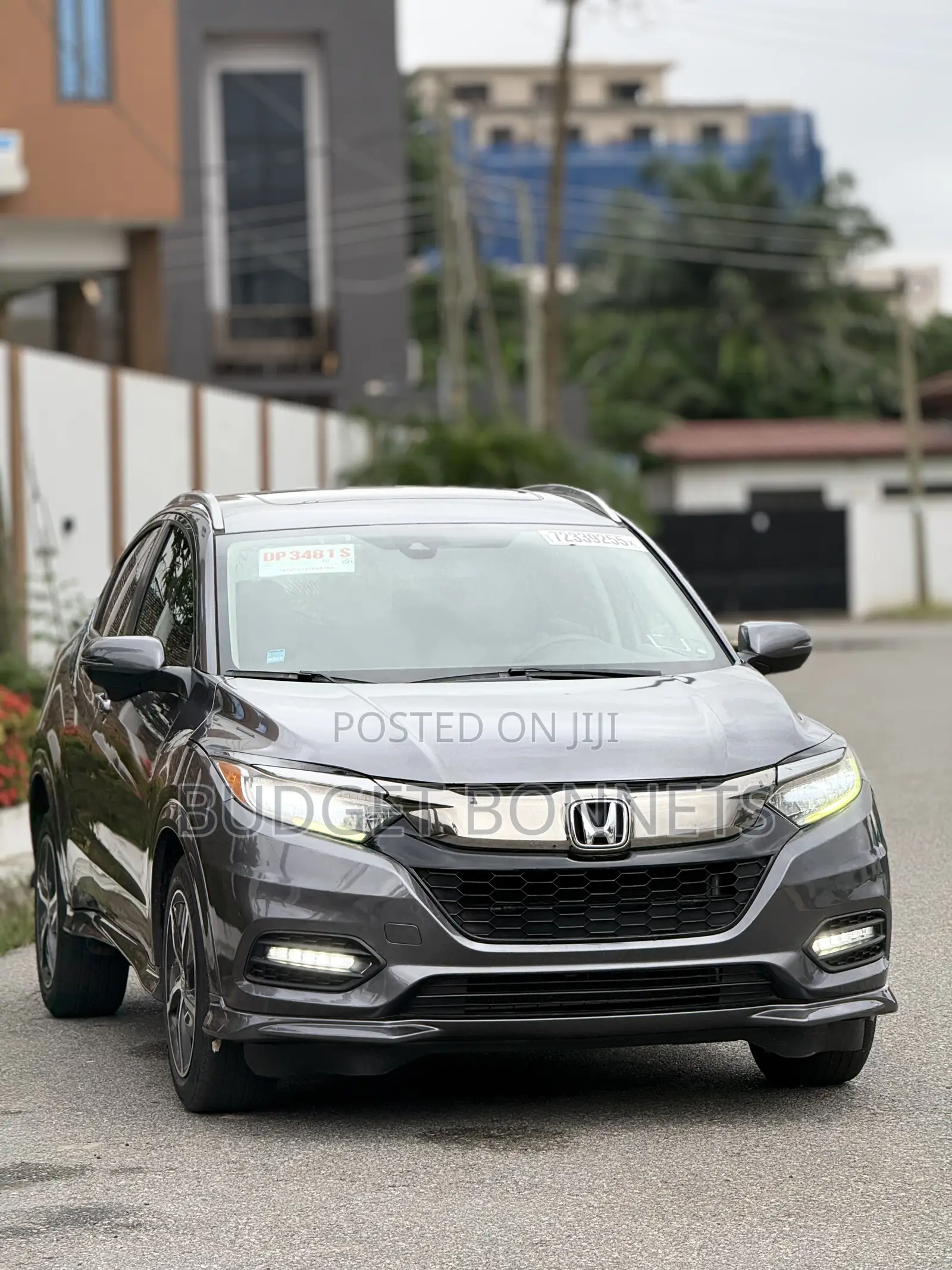 Honda HR-V Touring AWD 2019 Silver