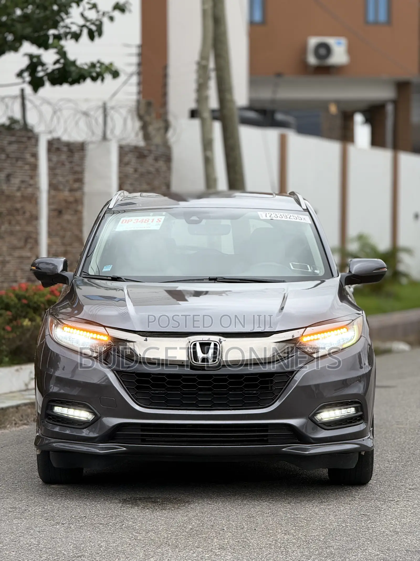 Honda HR-V Touring AWD 2019 Silver