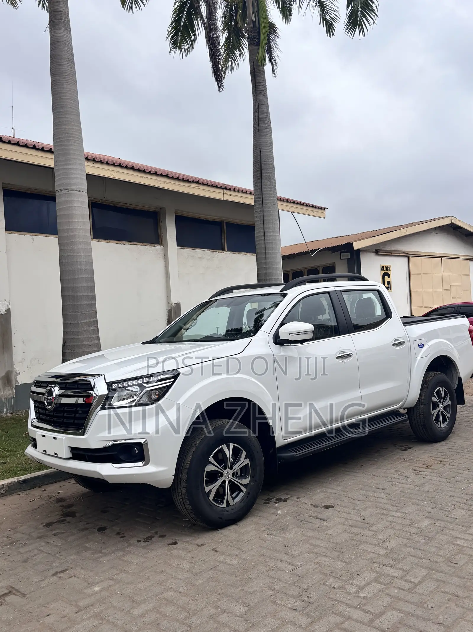 New Nissan Pick-Up 2025 White