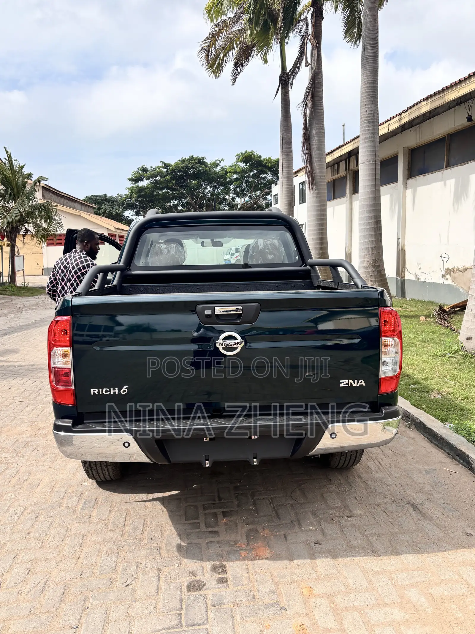 New Nissan Pick-Up 2025 Green