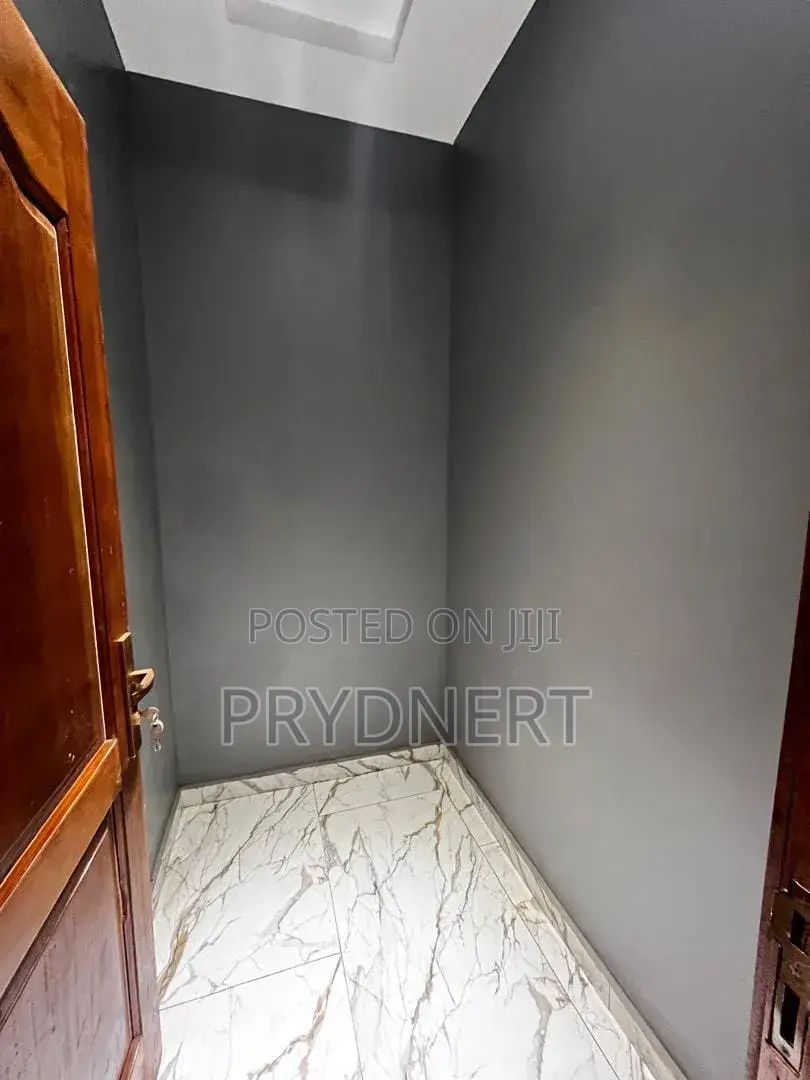 2bdrm Apartment in Hfc, Tema Metropolitan for rent