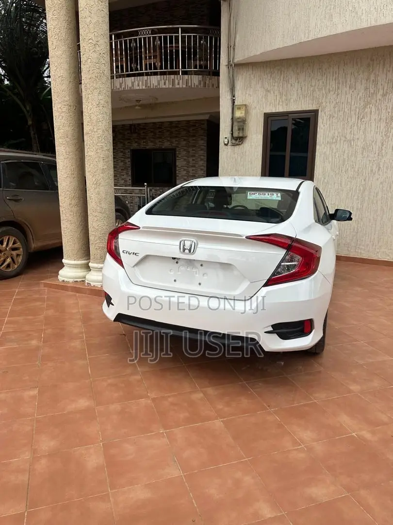 Honda Civic EX Sedan 2019 Off white