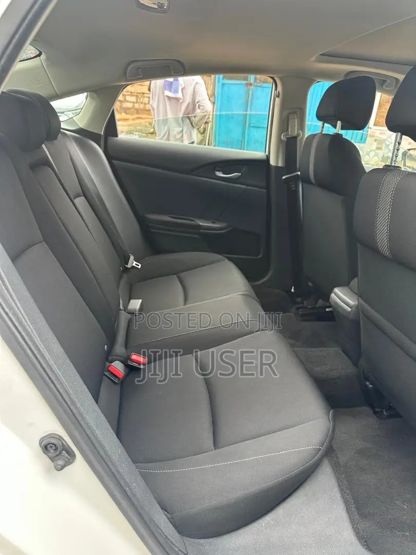Honda Civic EX Sedan 2019 Off white