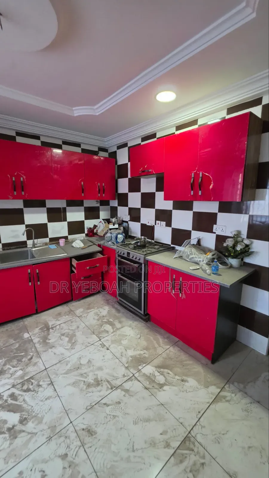 3bdrm Duplex in Spintex Com 18:- 3, Baatsona Total for rent