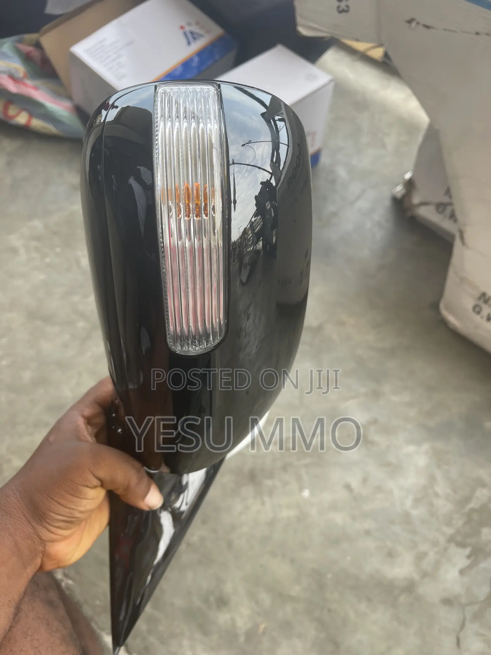 Toyota Camry 2010 Driving Mirror With Back Light