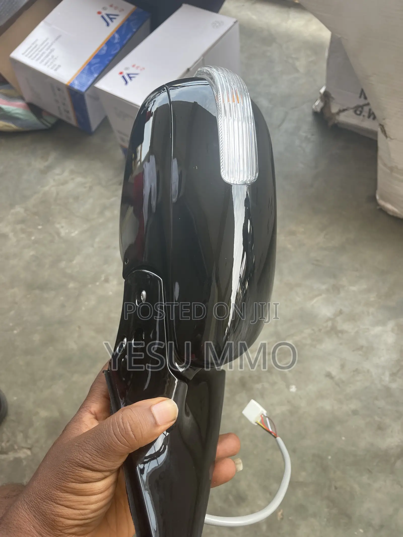 Toyota Camry 2010 Driving Mirror With Back Light