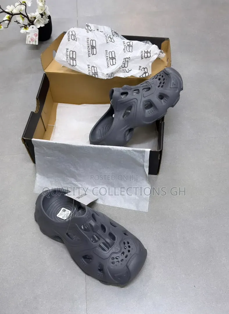 Balenciaga Mule