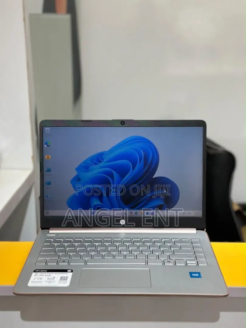 Laptop HP 14-dq1025cl 4GB Intel SSD 128GB