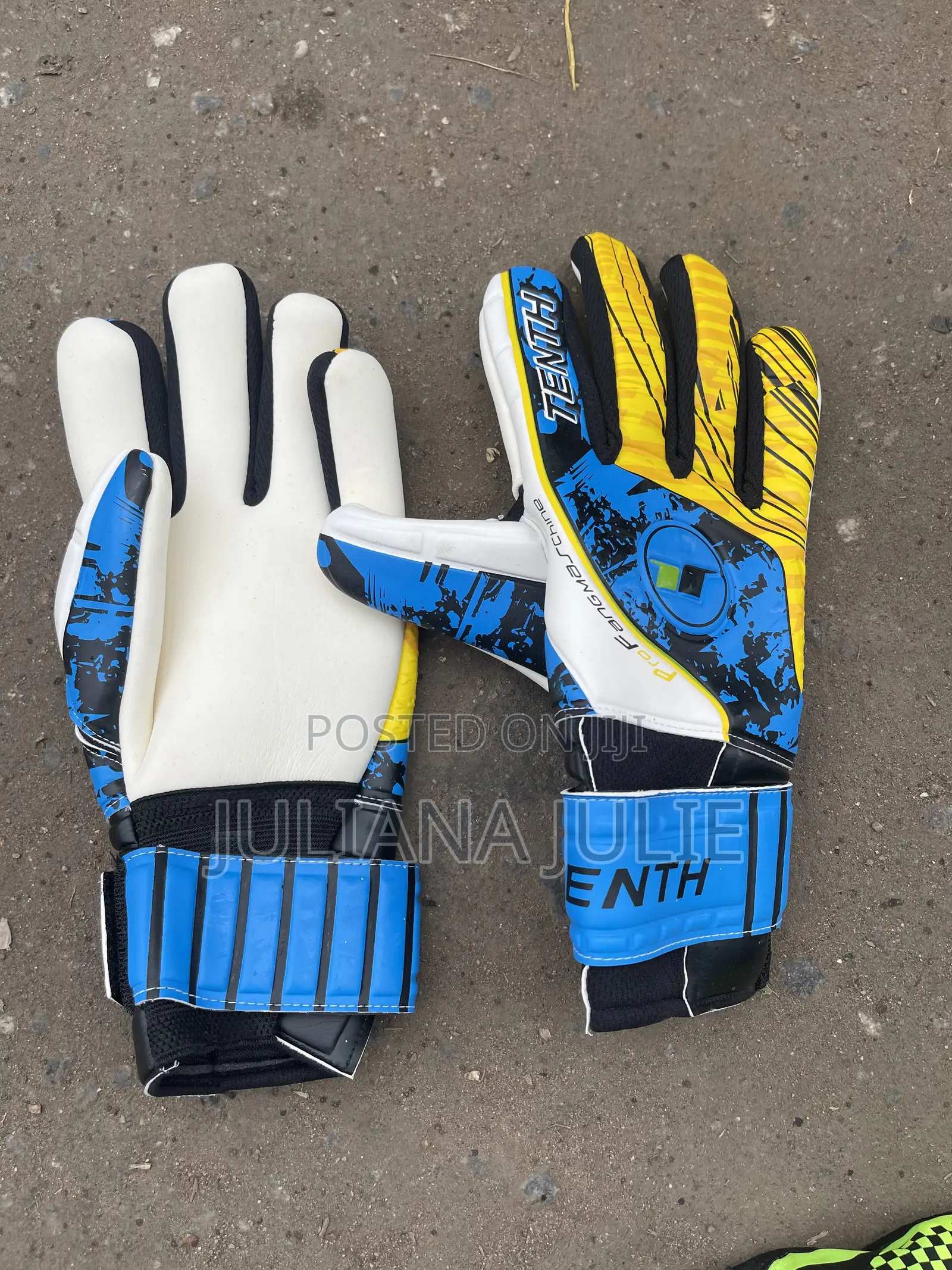 Original Goalkeeper Gloves for Adults at Cool Price