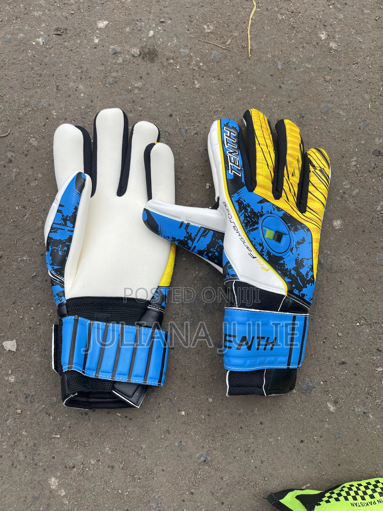 Original Goalkeeper Gloves for Adults at Cool Price