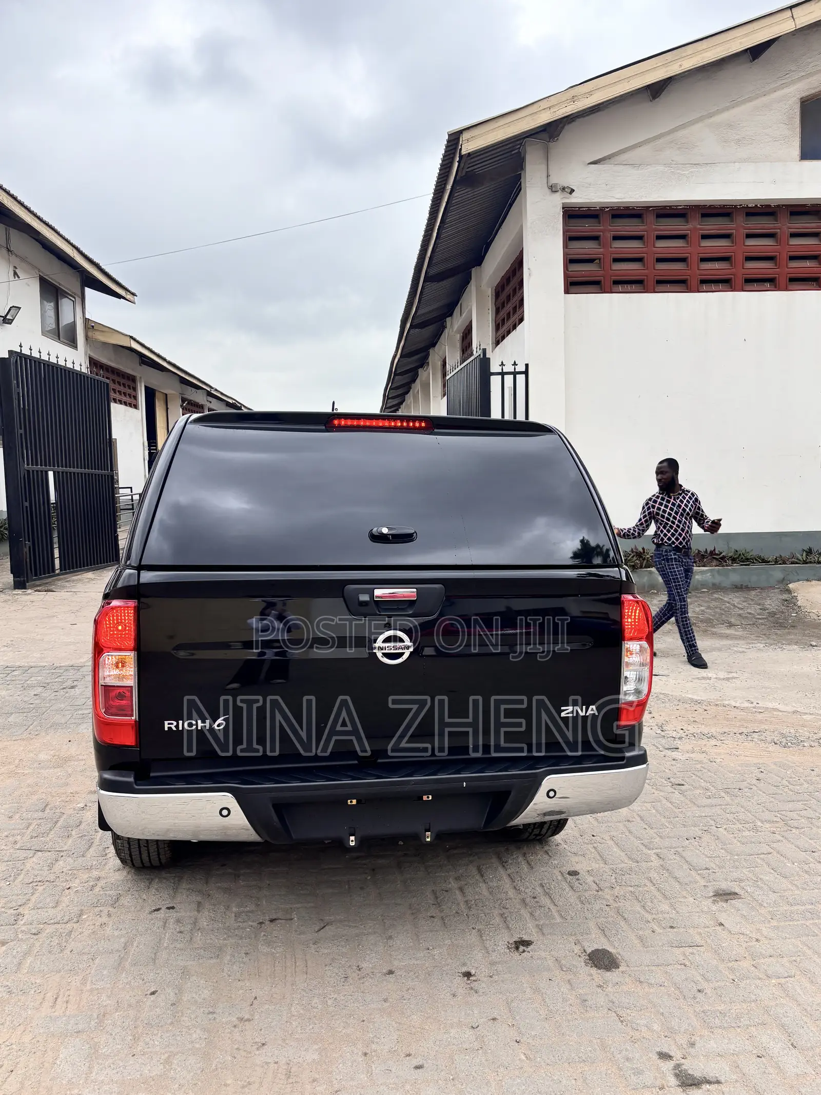 New Nissan Pick-Up 2025 Black