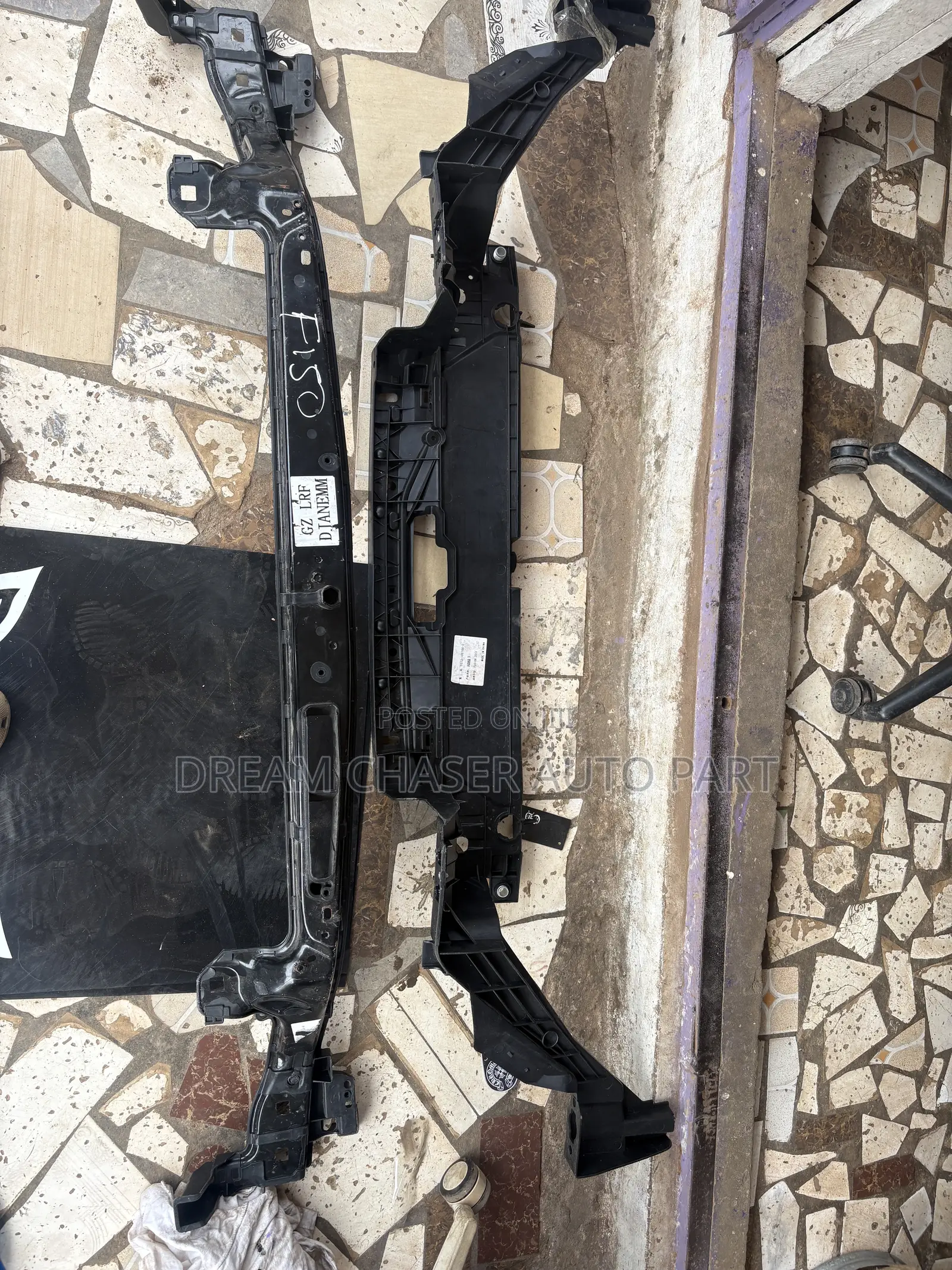 Ford Fusion 2013-2019 Front Support Top and Down