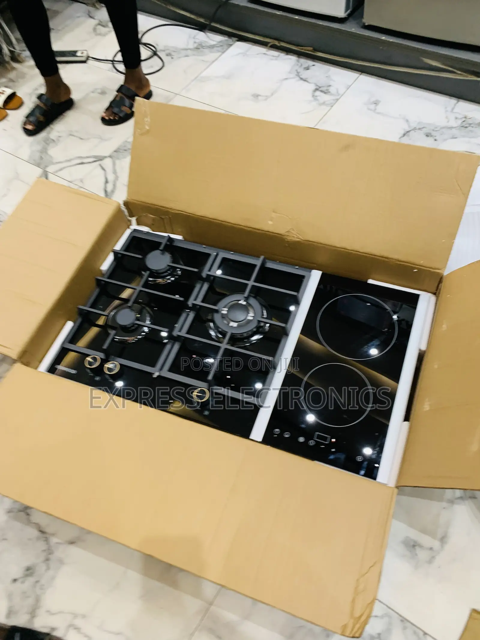 Limited Stock Kenwood Has Electric Cooker Built in 3-2