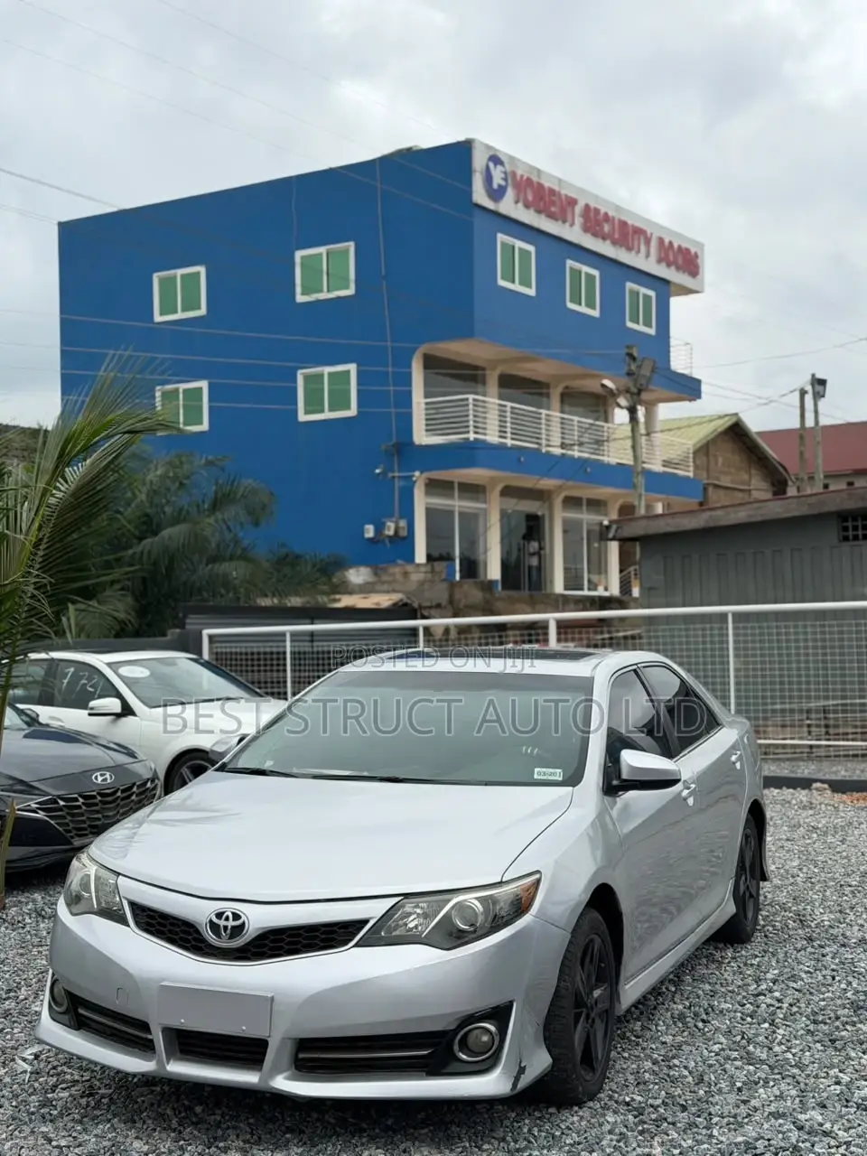 Toyota Camry SE 4dr Sedan (2.5L 4cyl 6A) 2014 Gray