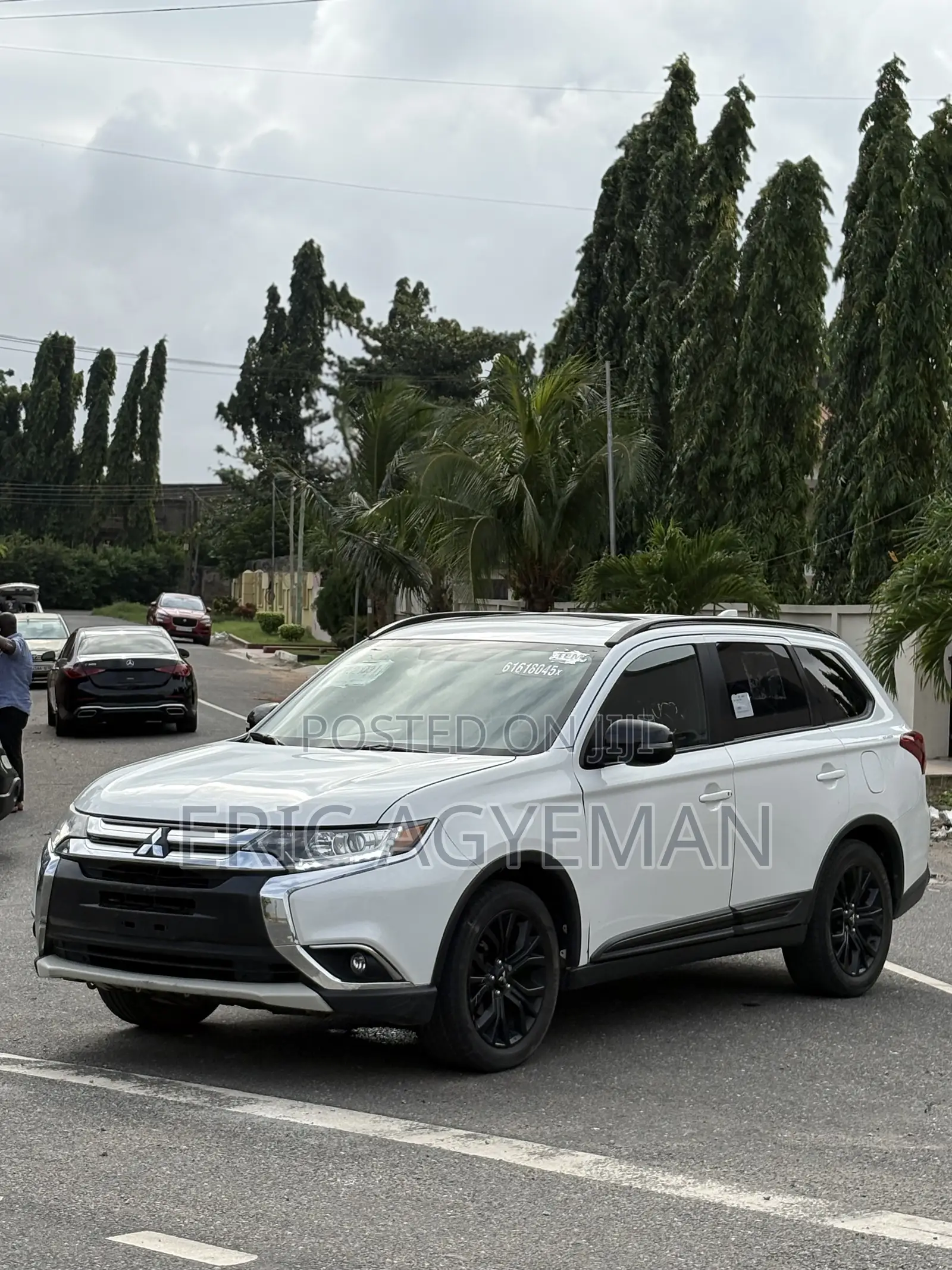 Mitsubishi Outlander 2018 White