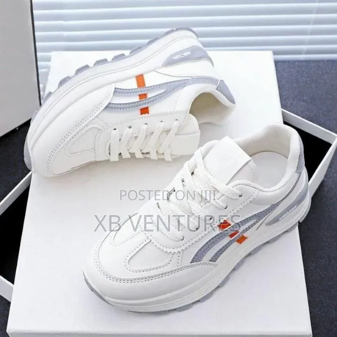 Women Hommie Classic Sneakers