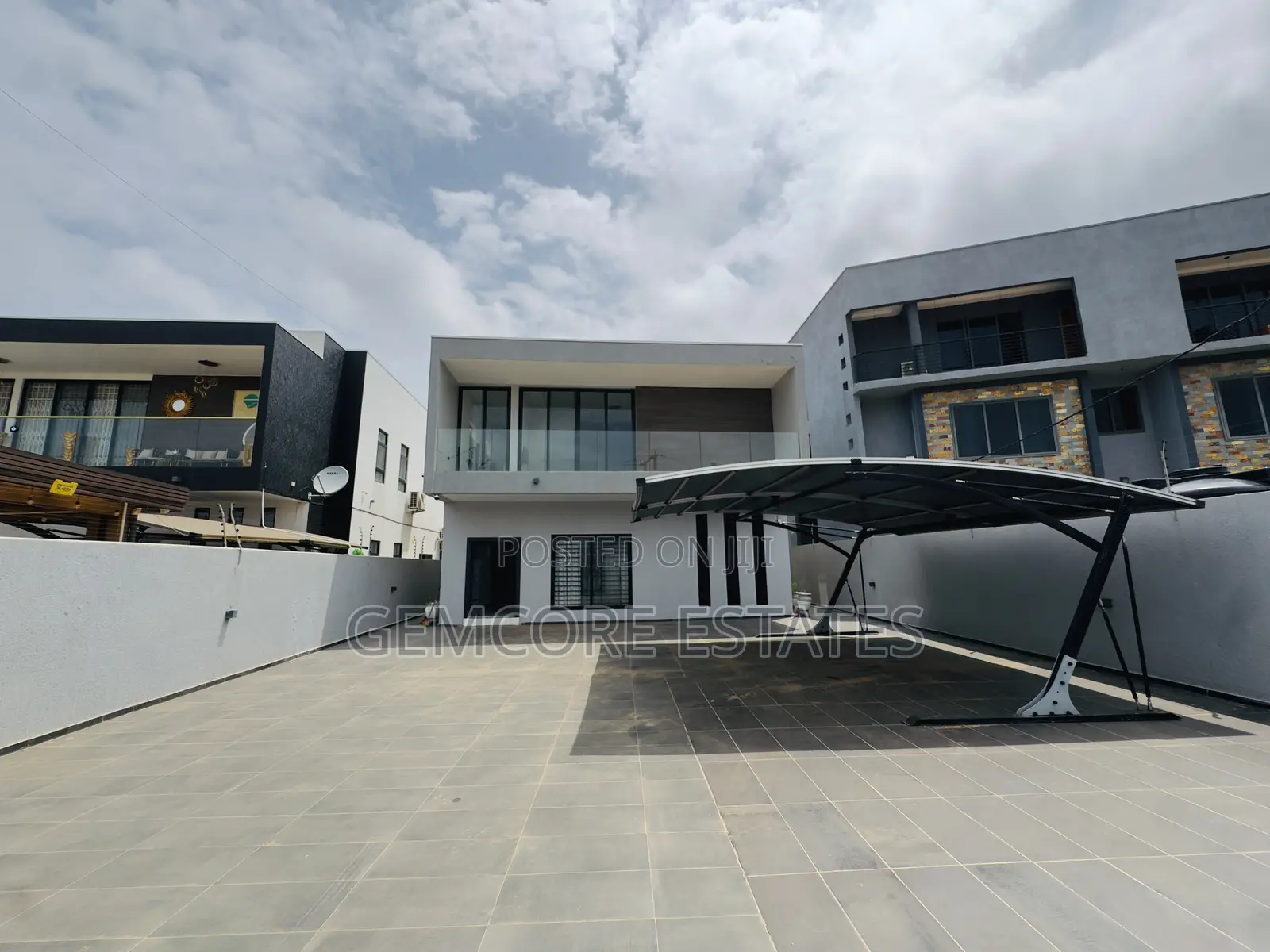 4bdrm House in East Legon Hills, Ashaley Botwe for sale
