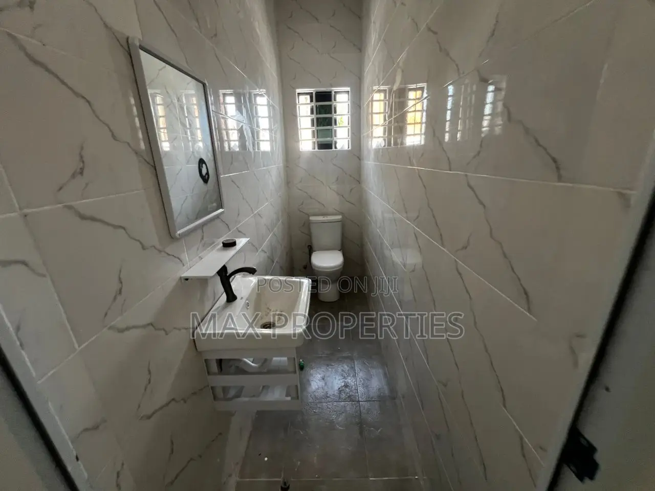 3bdrm House in Spintex for sale