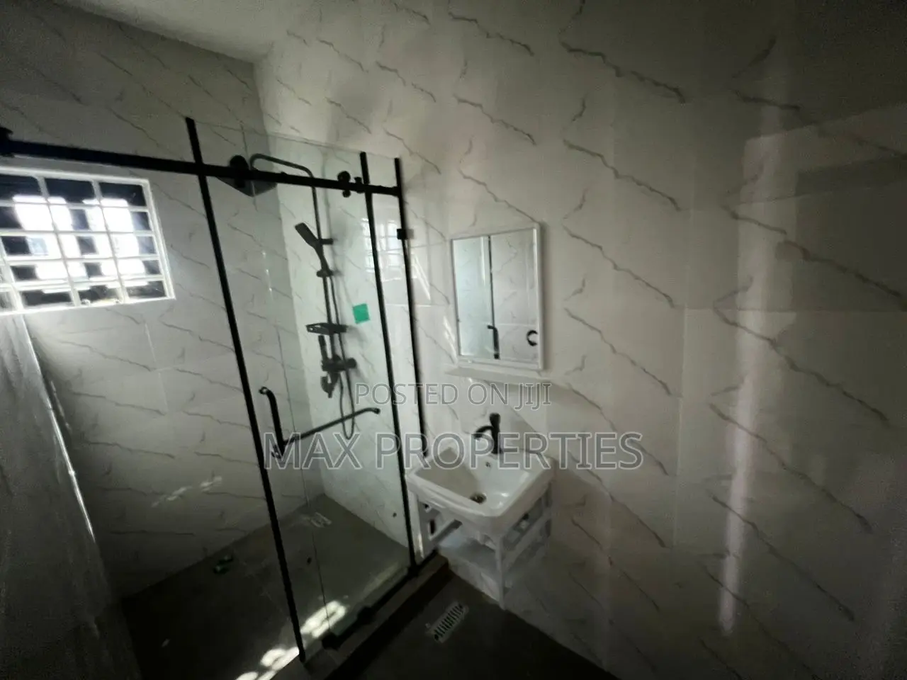 3bdrm House in Spintex for sale