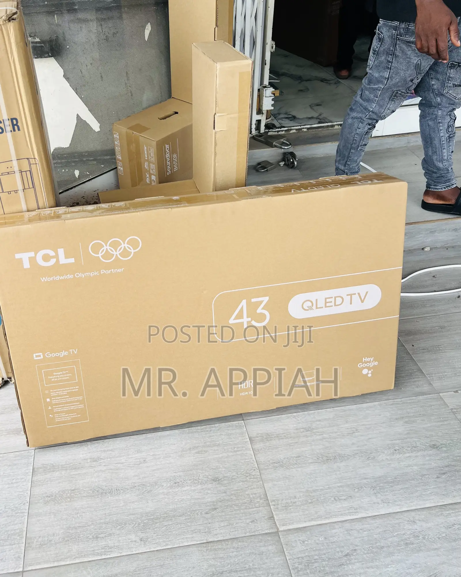 Super Classic TCL 43” Smart Satellite Android (Black)