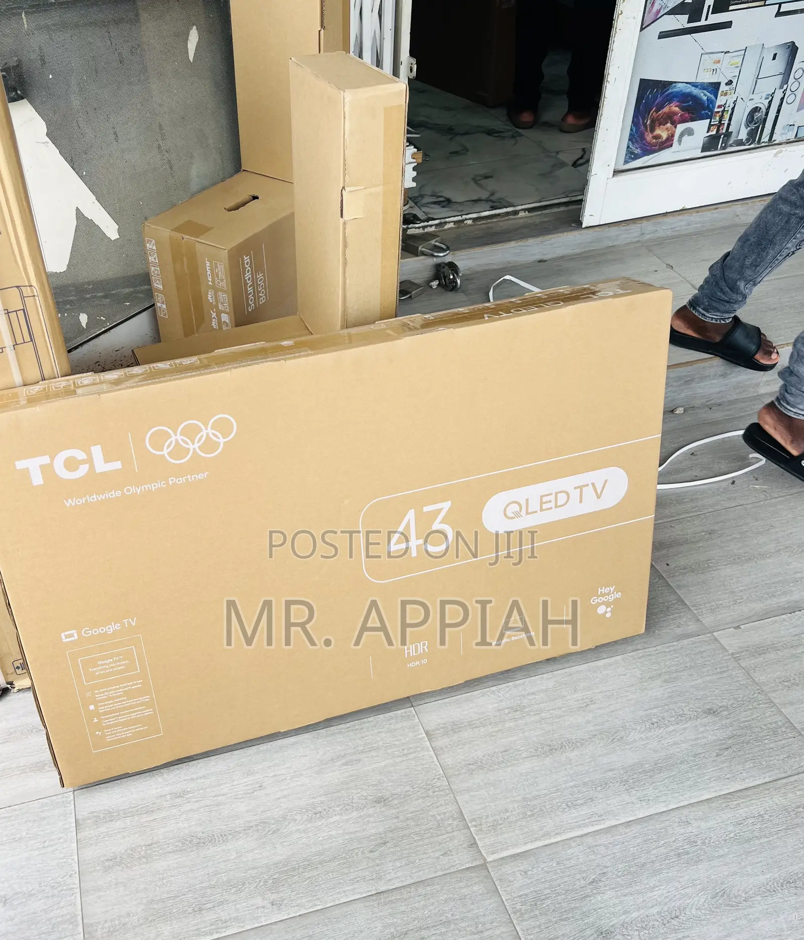 Super Classic TCL 43” Smart Satellite Android (Black)