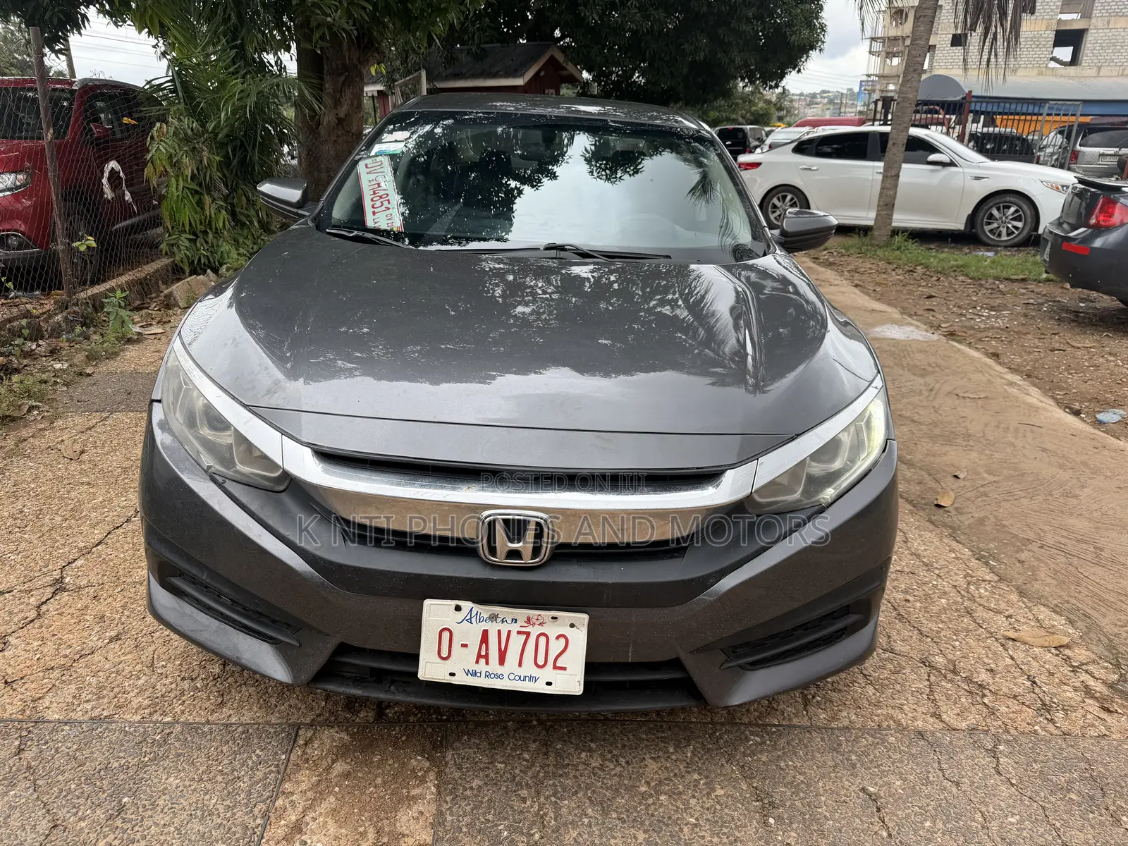 Honda Civic LX 4dr Sedan (2.0L 4cyl) 2017 Gray