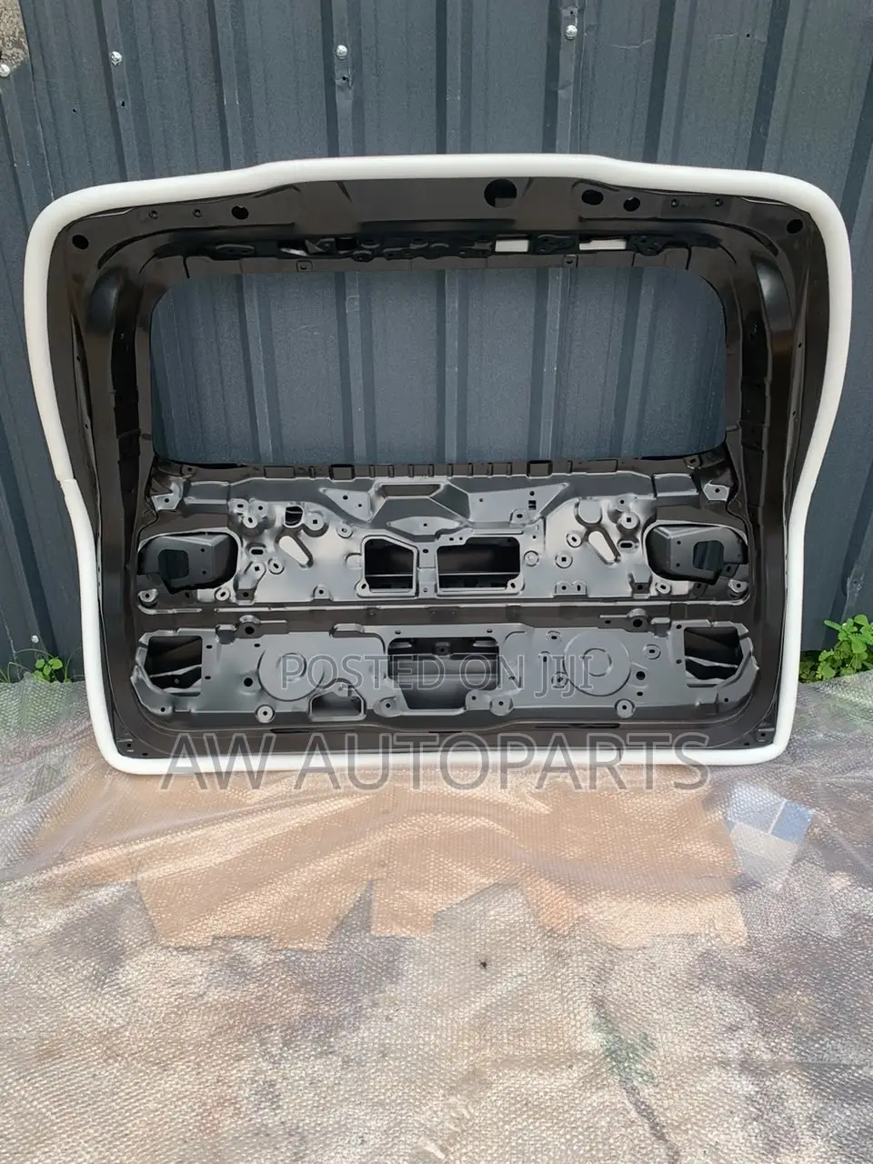Lexus LX600 2022 Tailgate/ Boot