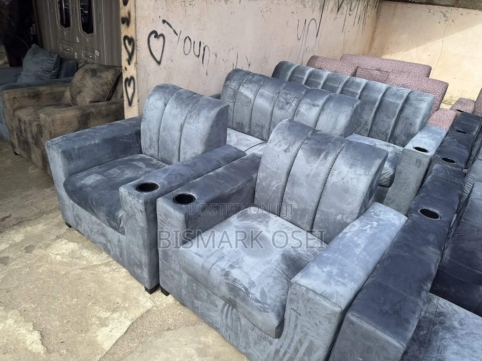 Comfortable 7 Seater Sofa Set