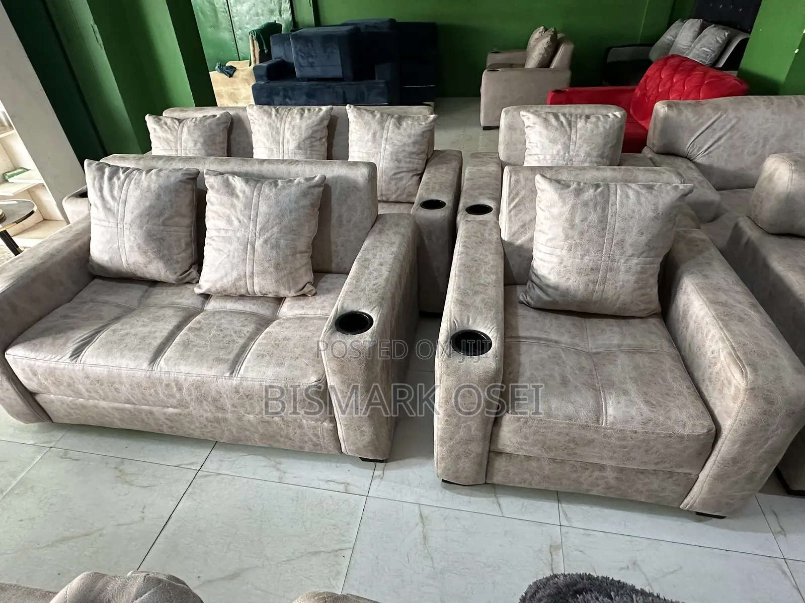 Royal Comfortable 7 Seater Sofa Set, With Comfortable Pillows