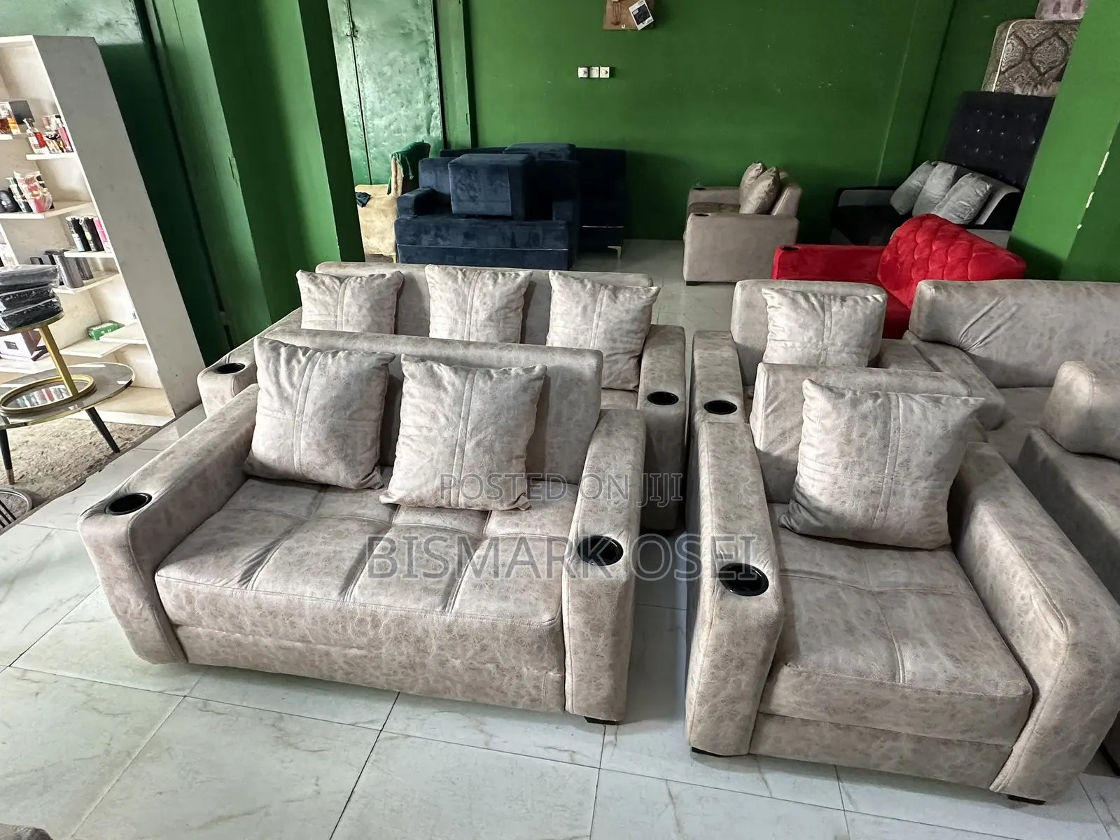Royal Comfortable 7 Seater Sofa Set, With Comfortable Pillows