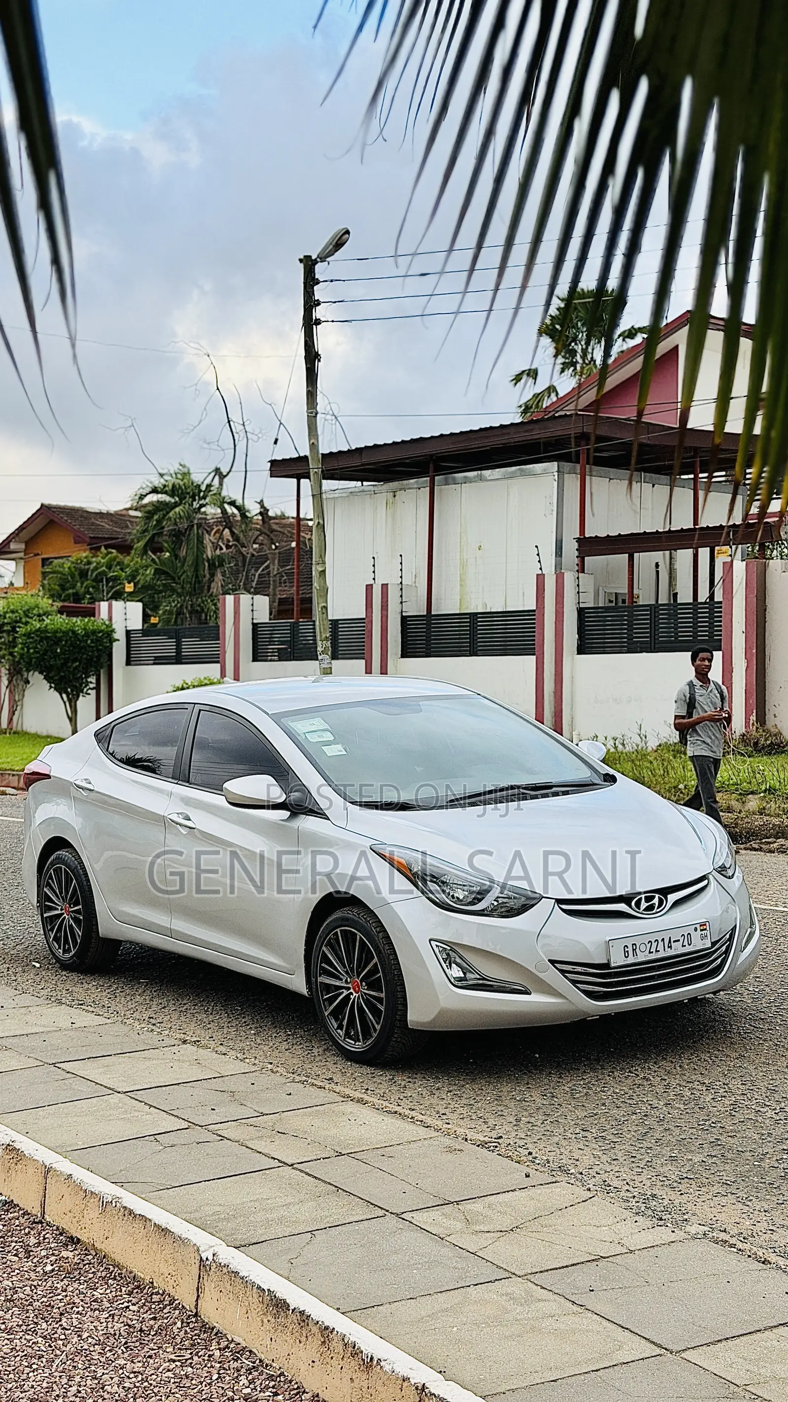 Hyundai Elantra Limited 4dr Sedan (1.8L 4cyl 6A) 2015 Gray