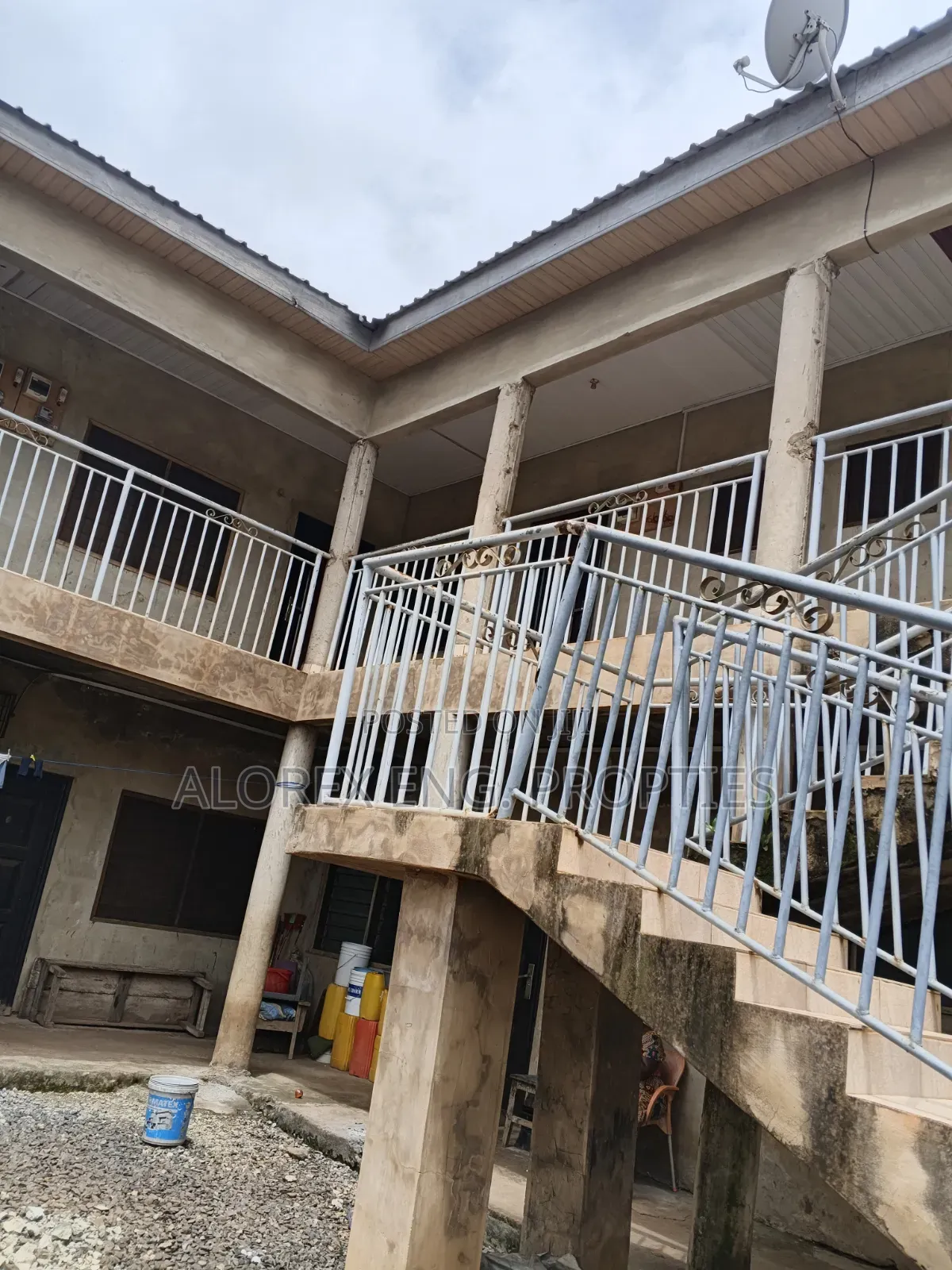 1bdrm Apartment in Oyibi, Valley View Area for rent